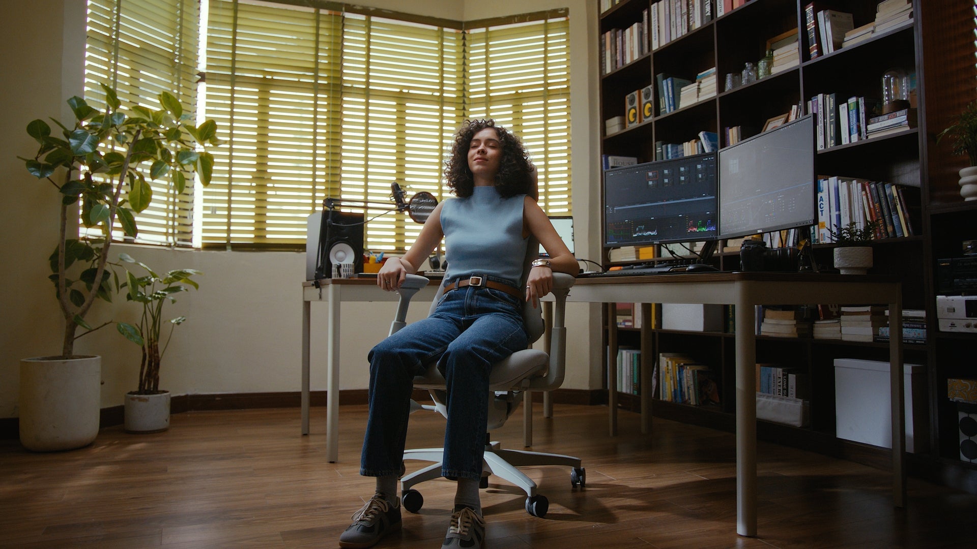 How to Relieve Back Pain from Sitting All Day: Top Chair Solutions