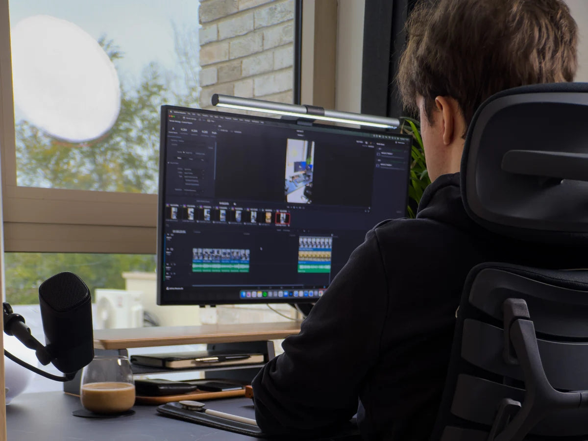 The Best Ergonomic Chair for Developers: Solving 'Tech Neck'