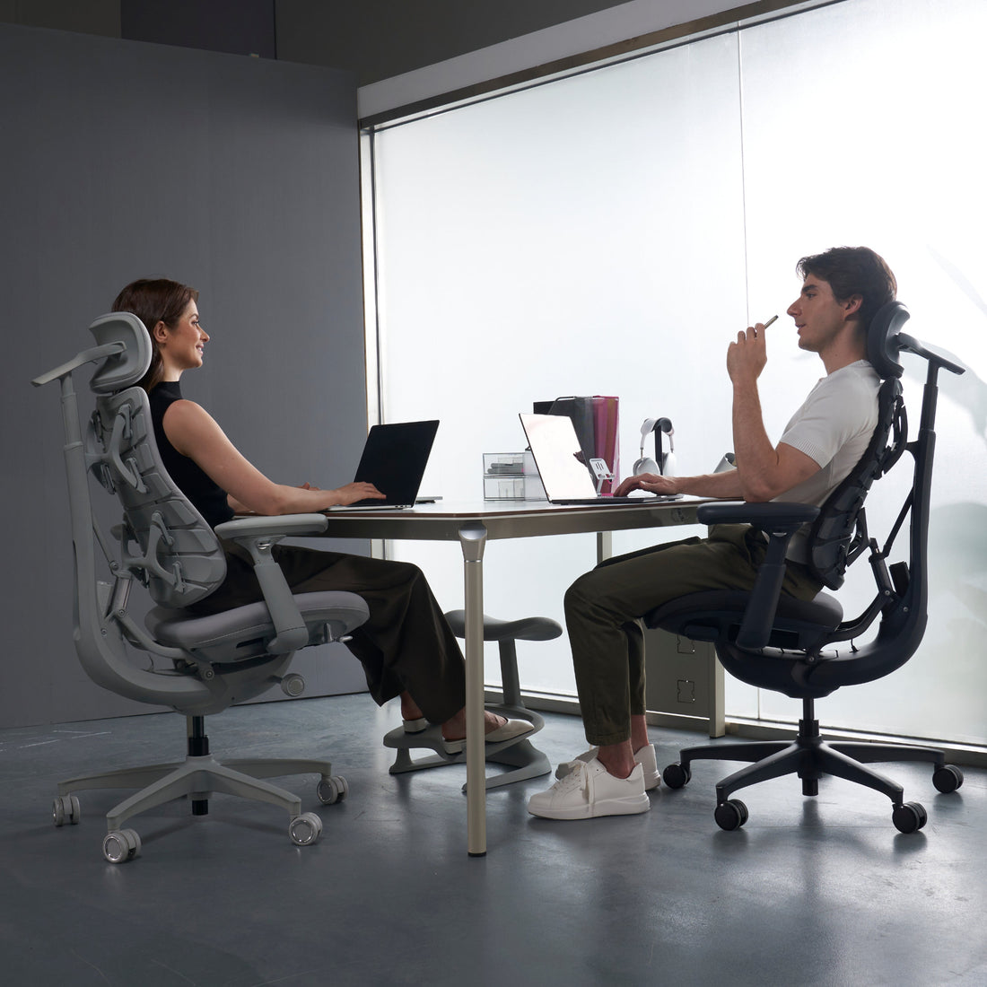 LiberNovo Omni Office Chair to Fix Back Pain from Sitting